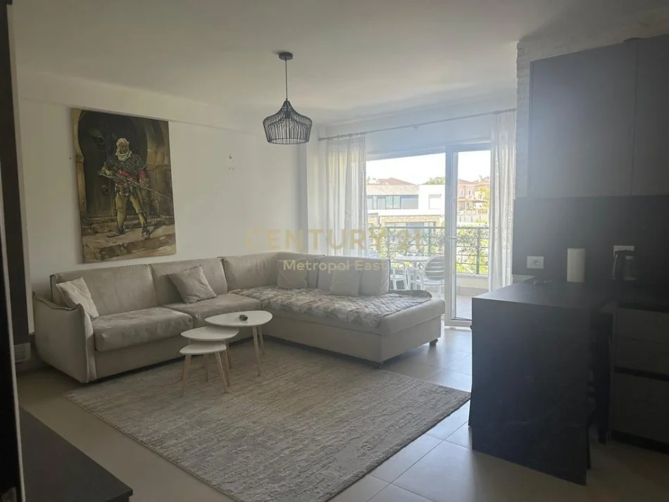 Tirane, shitet apartament 2+1 Kati 2, 85 m² 237.000 € (Rruga e Vilave)