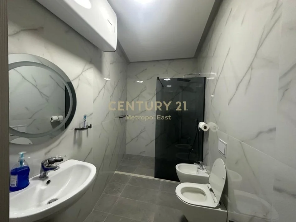 Durres, shitet apartament 2+1 Kati 2, 83 m² 215.000 € (Rruga e Elbasanit)