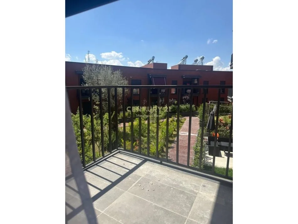 Durres, shitet apartament 2+1 Kati 2, 83 m² 215.000 € (Rruga e Elbasanit)