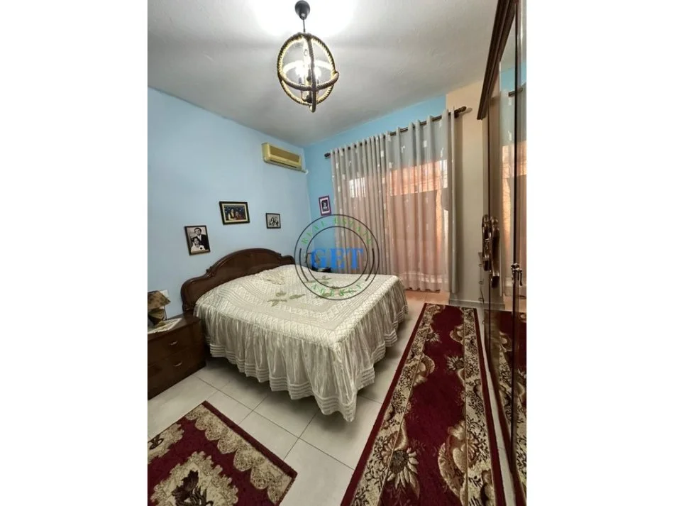 Durres, shitet apartament 2+1+Ballkon Kati 4, 86 m² 105.000 € (Kryqi i Kuq)