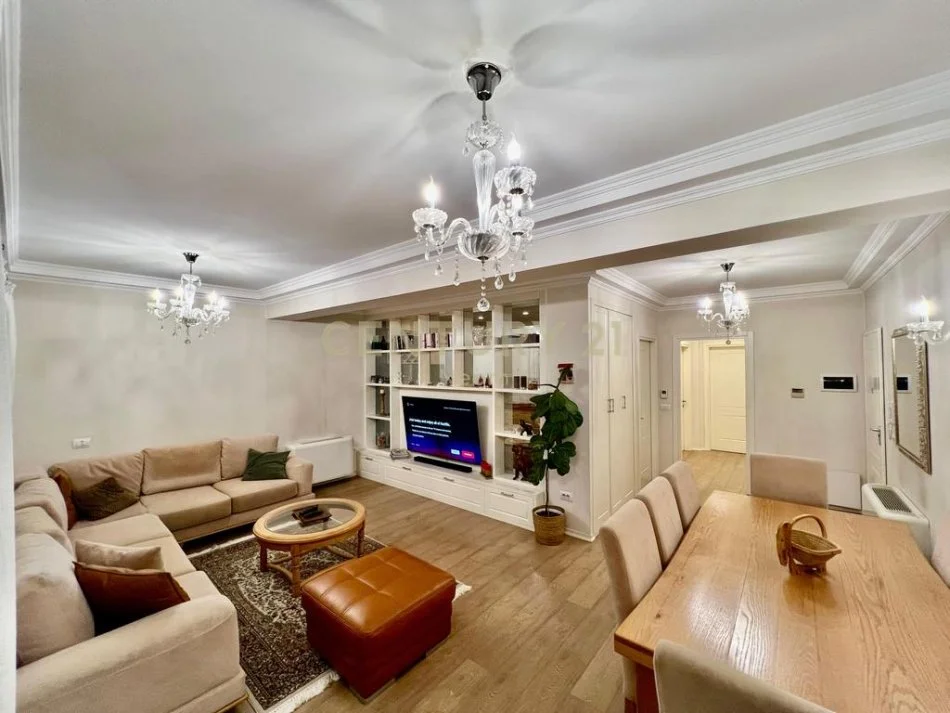 Tirane, jepet me qera apartament 2+1+Aneks+Ballkon Kati 3, 132 m² 1.200 € (Neom115564)