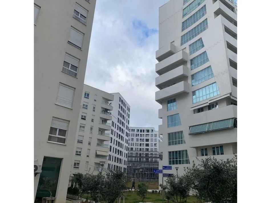 Tirane, shitet apartament Kati 8, 92 m² 185.000 € 