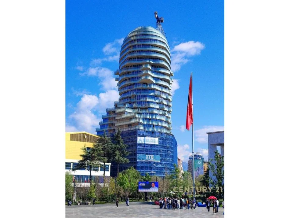 Tirane, shes Apartament 1+1 , 119 m² 560.000 € (Sheshi Skenderbej Qender)