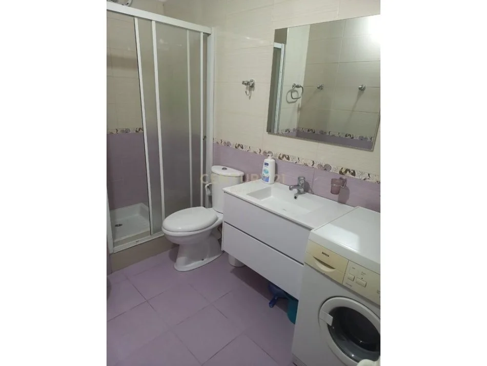 Tirane, jepet me qera apartament 1+1 Kati 2, 65 m² 600 € (Shkolla e Baletit)