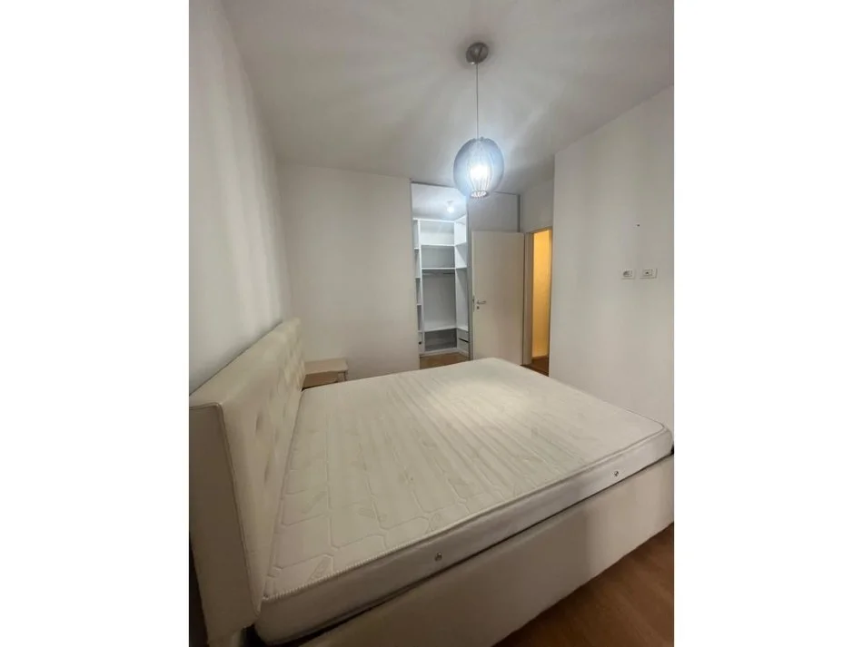 Tirane, shes apartament 2+1 , 90 m² 165.000 € (Kompleksi Magnet, 21 Dhjetori)