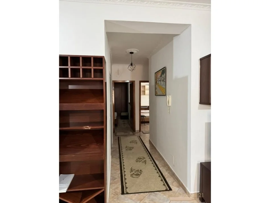 Tirane, jepet me qera apartament 3+1 Kati 3, 110 m² 450 € (Fresk,Shkolla 17 Shkurti)