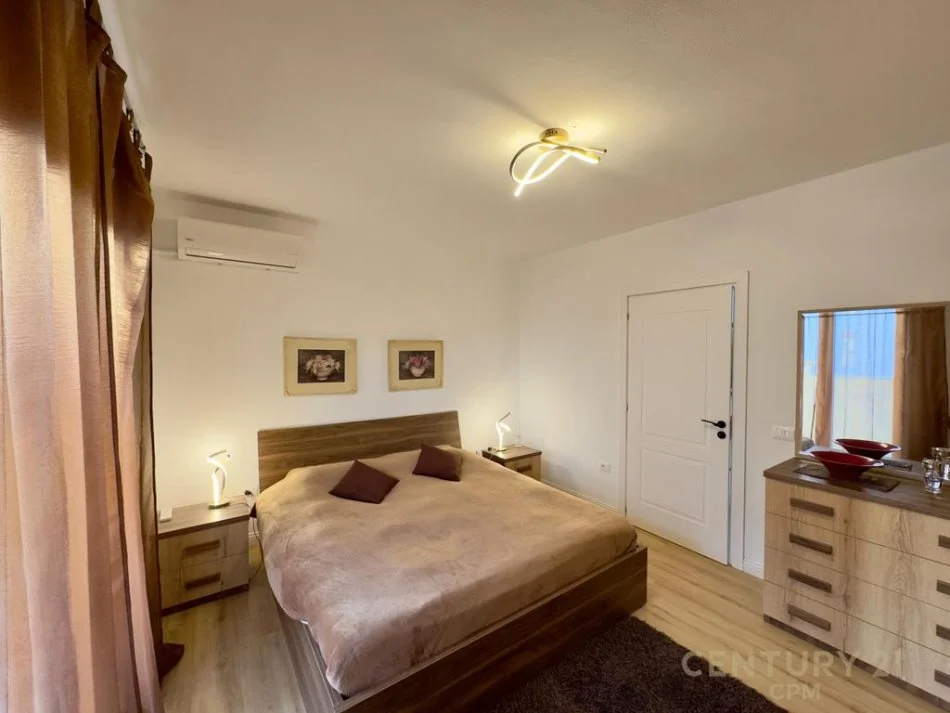 Tirane, jepet me qera apartament 2+1 Kati 6, 120 m² 800 € (Jordan Misja)