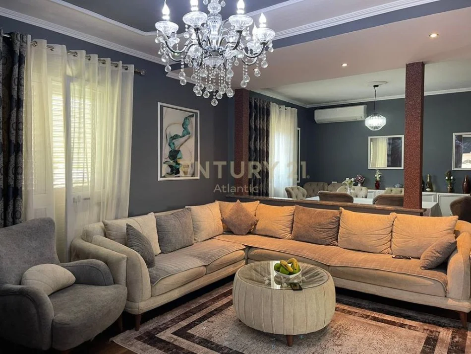 Durres, shitet Vile 2 Katshe Kati 2, 155 m² 170.000 € (SPITALLE)