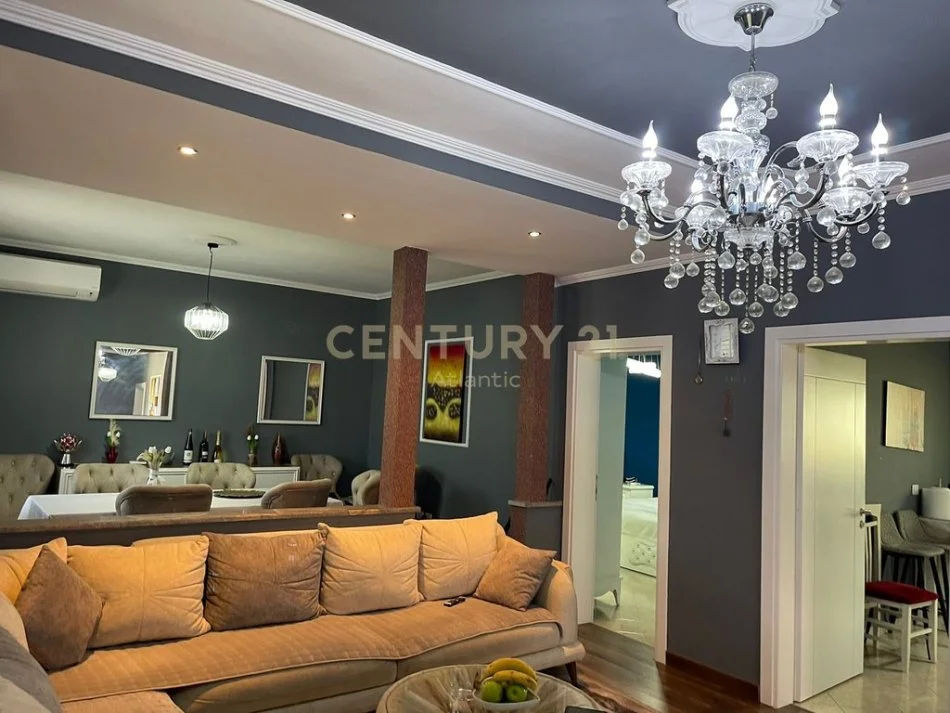 Durres, shitet Vile 2 Katshe Kati 2, 155 m² 170.000 € (SPITALLE)