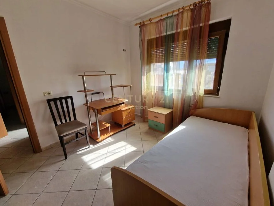 Tirane, shitet apartament 2+1 Kati 4, 72 m² 138.000 € (Rruga Karl Gega)