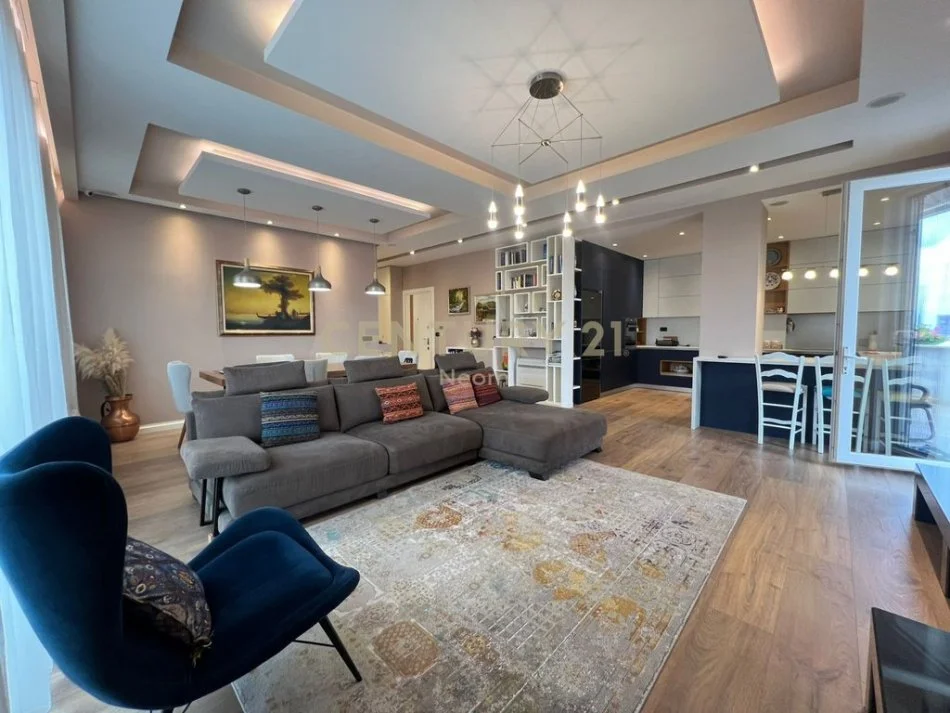 Tirane, jepet me qera apartament 1+1+Aneks+Ballkon Kati 5, 154 m² 1.400 € (Neom115965)