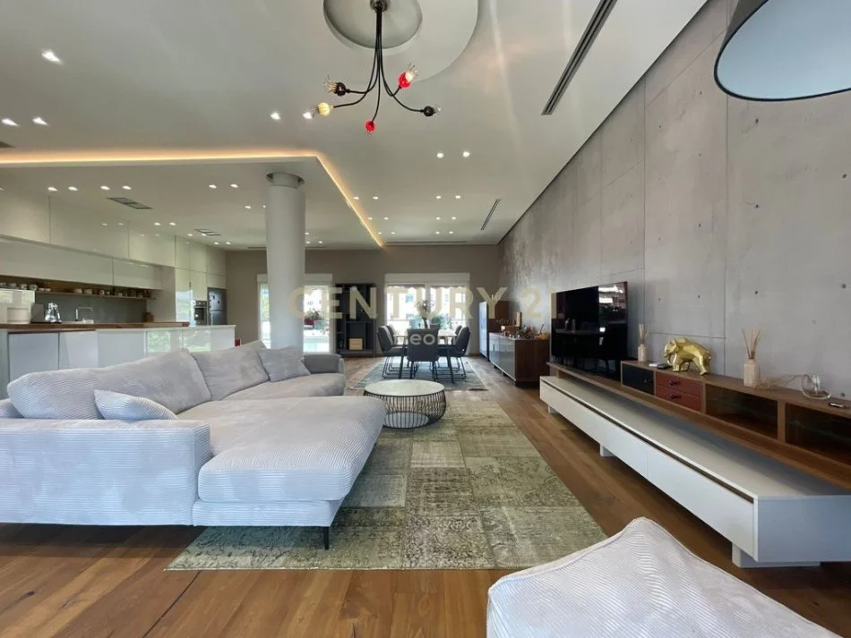 Tirane, jepet me qera apartament duplex Dublex Kati 3, 158 m² 3.700 € (Neom115966)