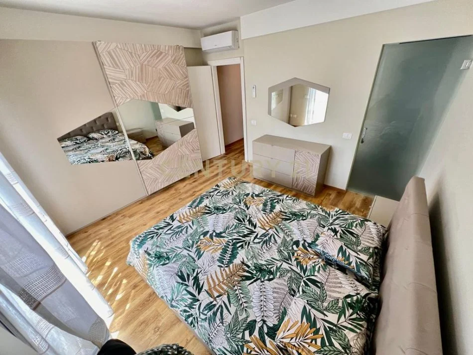 Tirane, jap me qera apartament 2+1+Ballkon , 120 m² 1.400 € (Kompleksi Delijorgji)