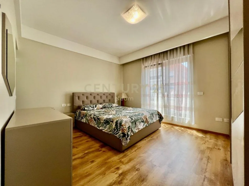 Tirane, jap me qera apartament 2+1+Ballkon , 120 m² 1.400 € (Kompleksi Delijorgji)