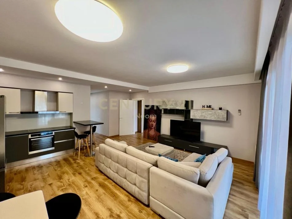 Tirane, jepet me qera apartament 2+1+Aneks+Ballkon Kati 7, 63 m² 1.400 € (Neom116023)