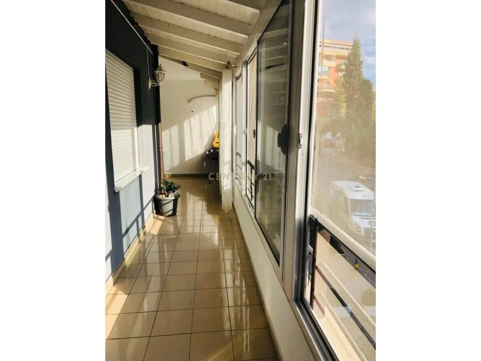 Tirane, shitet apartament 2+1 Kati 2, 115 m² 160.000 € (RESTORANT FRESKU)