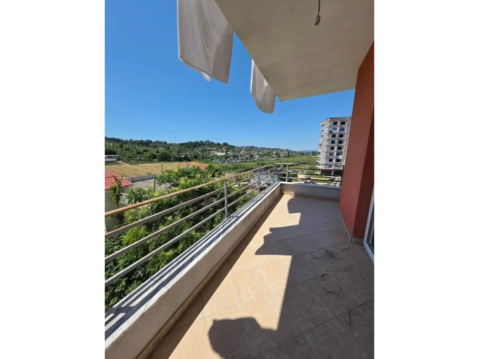 Tirane, shitet apartament 2+1+Ballkon Kati 3, 105 m² 126.000 € 