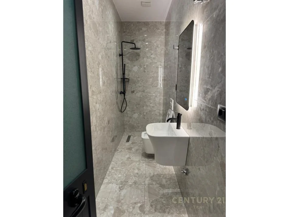 Tirane, shes apartament 1+1 , 62 m² 140.000 € (Liqeni i Thatë)