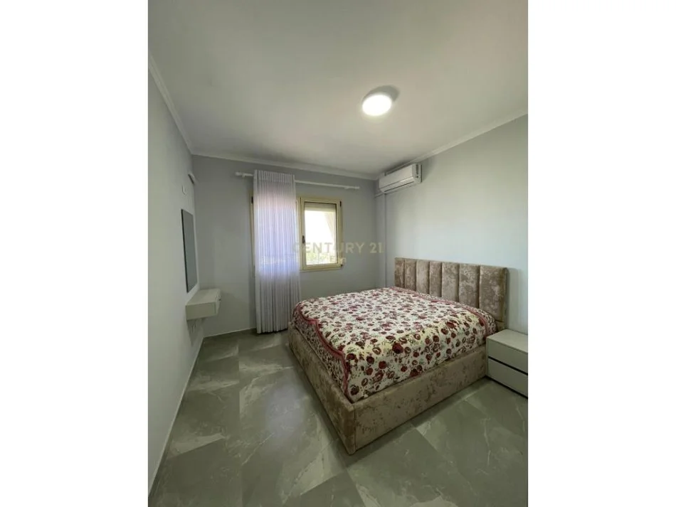 Durres, jepet me qera apartament 2+1+Ballkon Kati 2, 70 m² 135.000 € (Bulevardi i Pishave)