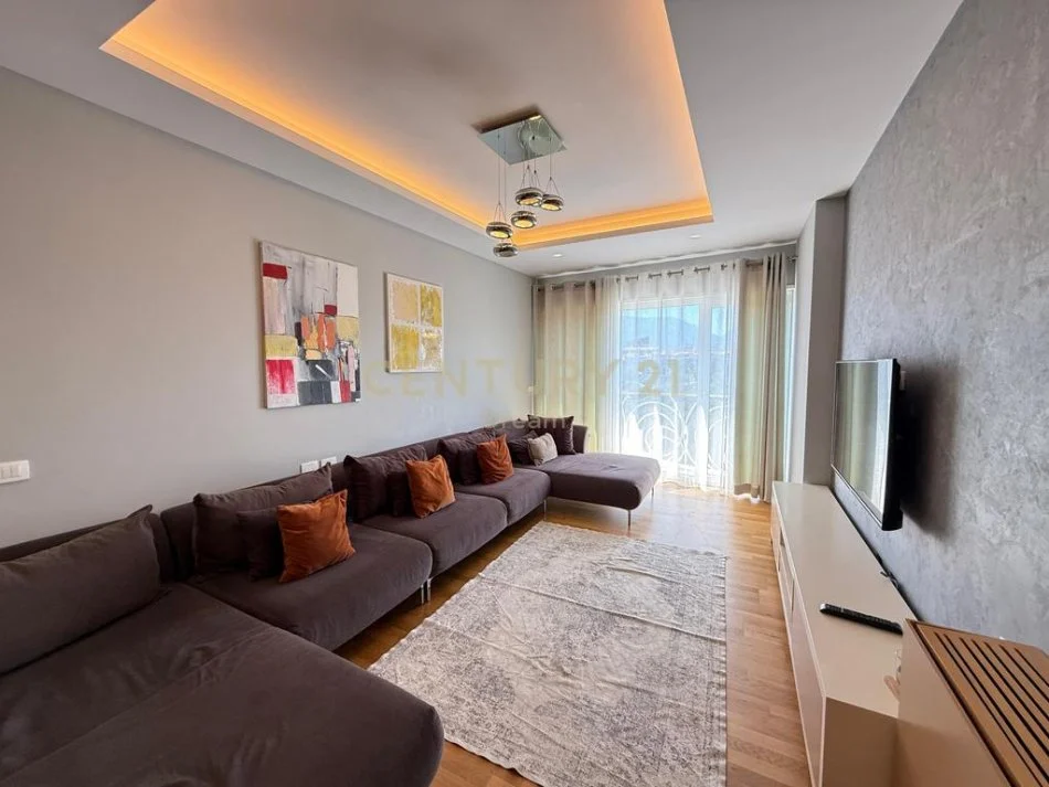 Tirane, jap me qera apartament 3+1+2 , 120 m² 850 € (Kodra e Diellit)