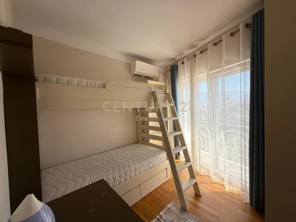 Tirane, jap me qera apartament 3+1+2 , 120 m² 850 € (Kodra e Diellit)
