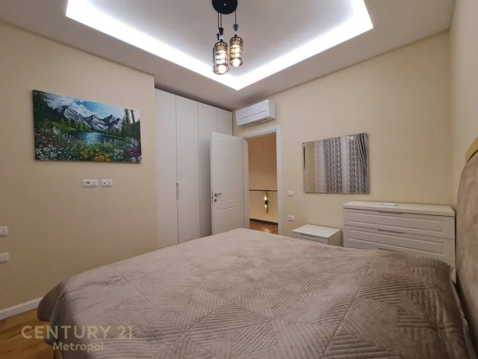 Durres, shitet Vile 2 Katshe Kati 2, 204 m² 450.000 € (Rruga Fushe Bize)