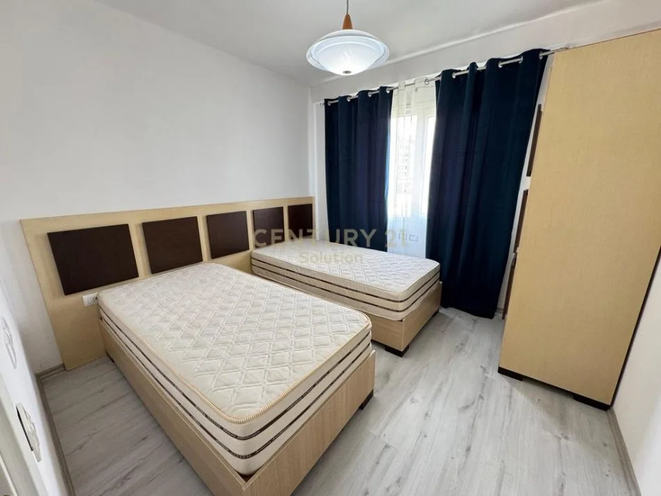Tirane, jepet me qera apartament 2+1 Kati 2, 92 m² 500 € (Astir)