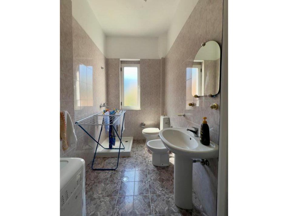 Tirane, shitet apartament 2+1 Kati 4, 93 m² 199.000 € 