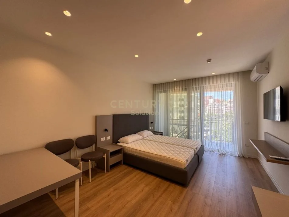 Tirane, jepet me qera garsonier 1+1 Kati 3, 50 m² 530 € (Liqeni i Thate)