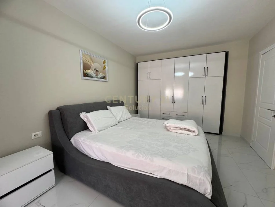 Tirane, jepet me qera apartament 1+1 Kati 6, 60 m² 600 € (Rruga Mine Peza)