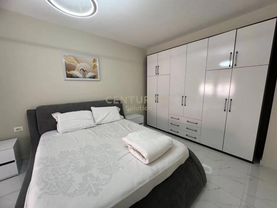 Tirane, jepet me qera apartament 1+1 Kati 6, 60 m² 600 € (Rruga Mine Peza)