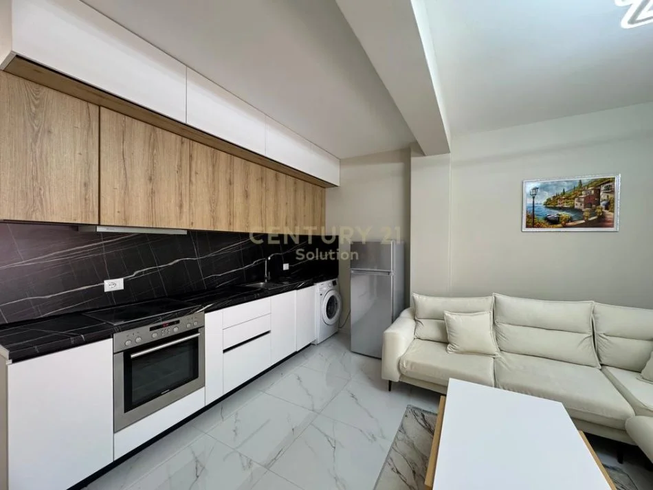 Tirane, jepet me qera apartament 1+1 Kati 6, 60 m² 600 € (Rruga Mine Peza)