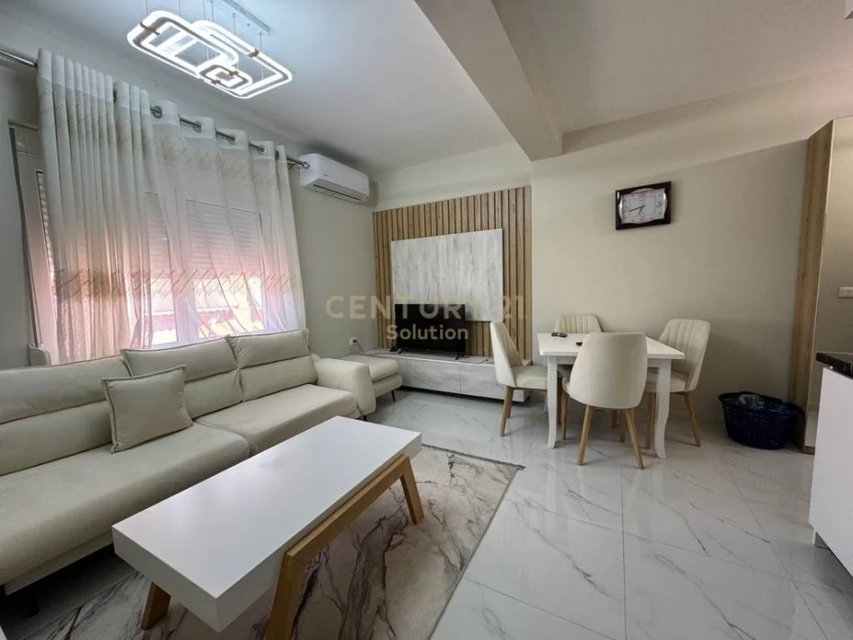 Tirane, jepet me qera apartament 1+1 Kati 6, 60 m² 600 € (Rruga Mine Peza)