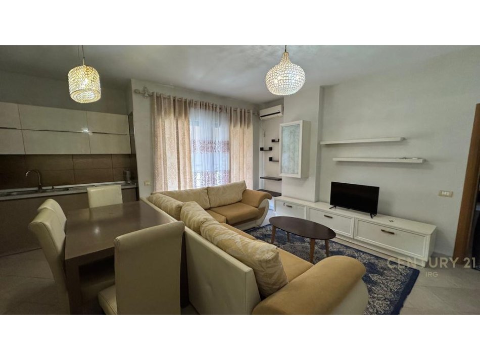 Tirane, jepet me qera apartament 2+1 Kati 4, 100 m² 450 € 
