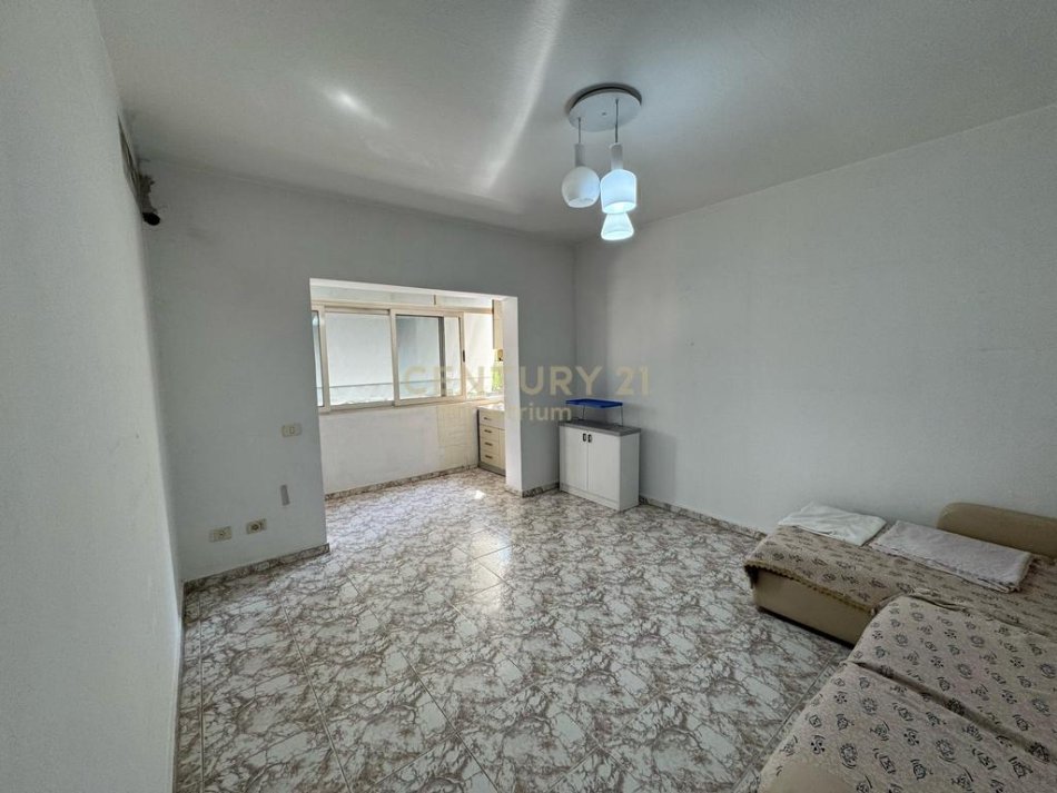 Tirane, shitet apartament 1+1+Ballkon Kati 3, 60 m² 130.000 € 