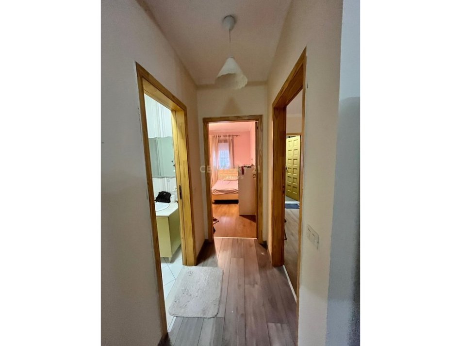 Tirane, shitet apartament 2+1 Kati 4, 104 m² 180.000 € 