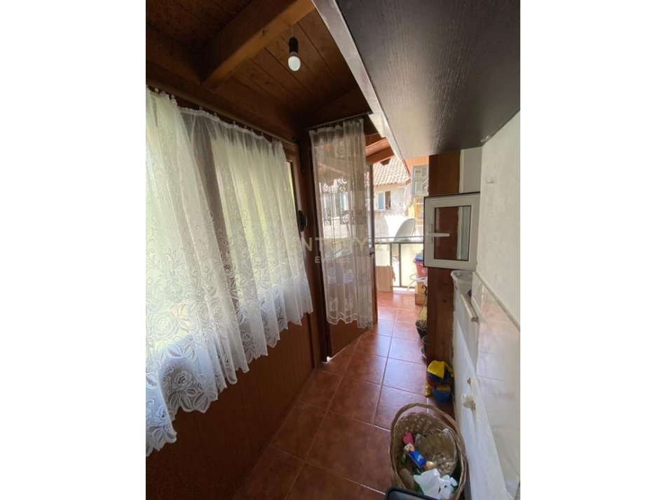 Tirane, jepet me qera apartament 2+1 Kati 4, 80 m² 800 €