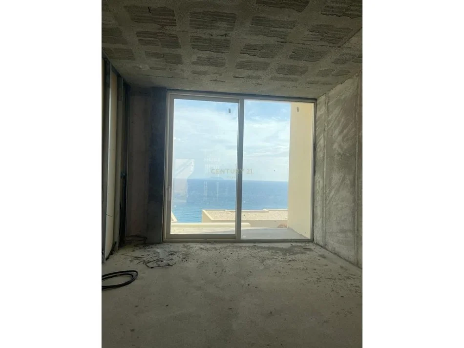 Dhermi - Palase, shitet apartament 3+1 Kati 2, 153 m² 520.000 € 