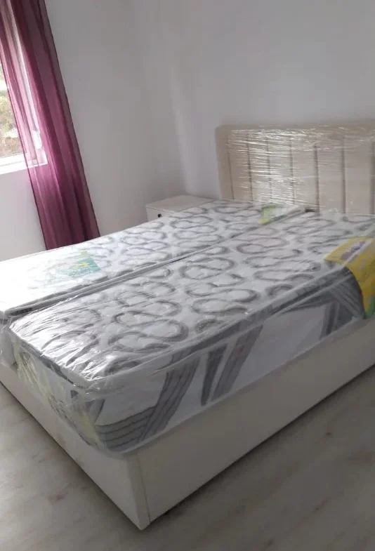 Tirane, jepet me qera apartament 1+1+Ballkon Kati 3, 60 m² 500 € (XHAMLLIKU)