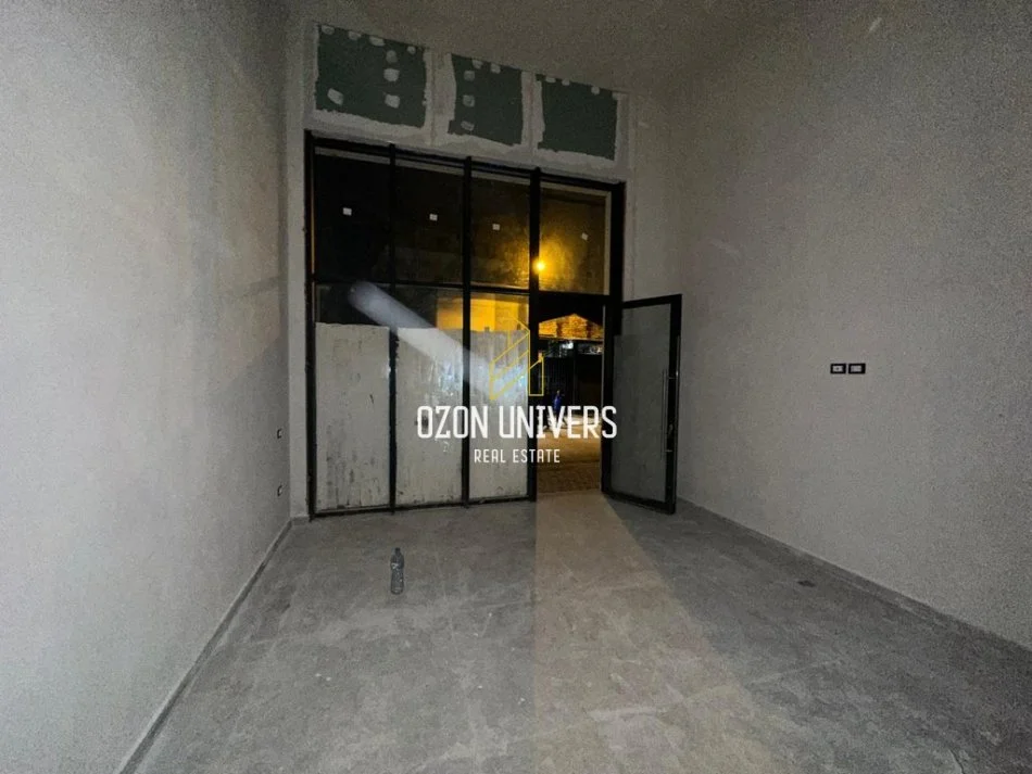 Tirane, jepet me qera ambjent biznesi Kati 0, 30 m² 800 € (Rruga Siri Kodra)