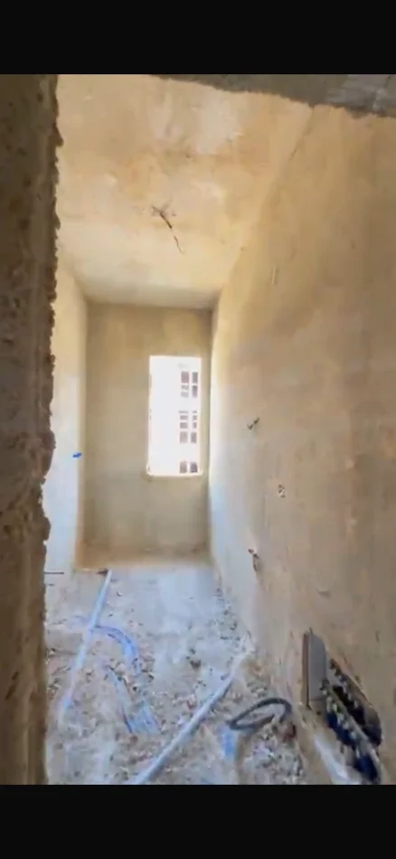 Tirane, shitet apartament 2+1 Kati 1, 100 m² 85.000 € (Kamez)