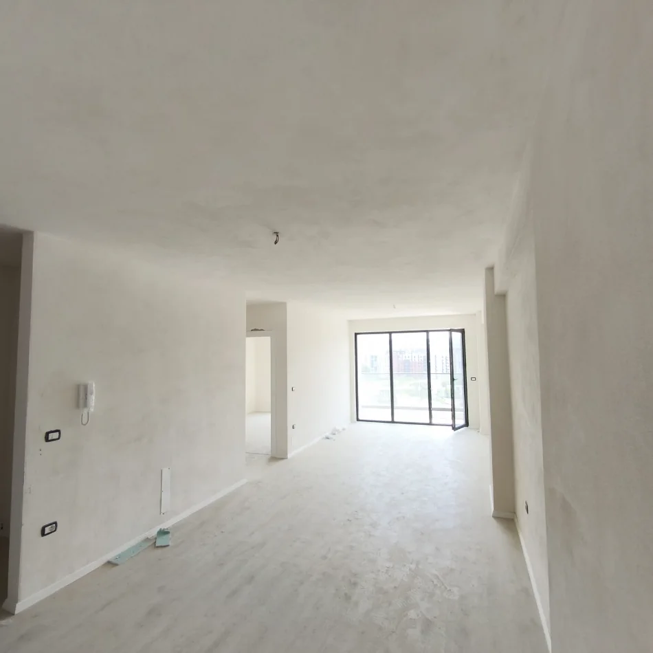 Tirane, shitet apartament , 121 m² 218.000 € (ish Fusha e Aviacionit)