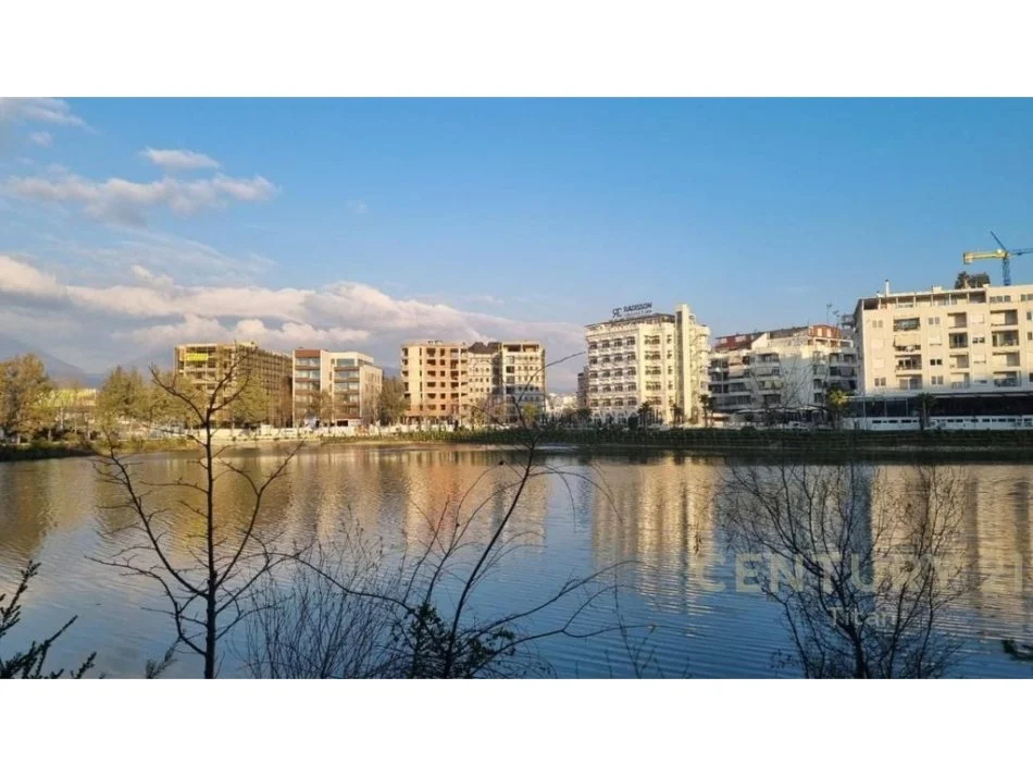 Tirane, shes apartament 2+1 , 99 m² 230.000 € (Liqeni i Thatë)