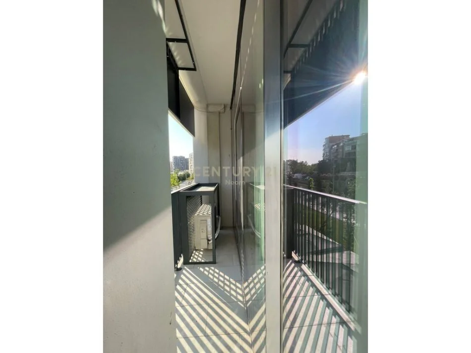 Tirane, jepet me qera ambjent biznesi Kati 1, 75 m² 1.000 € (Neom116341)