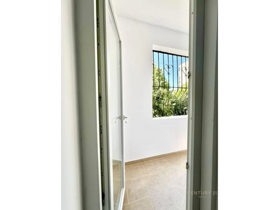 Shqiperi, shitet apartament 1+1 Kati 2, 63 m² 122.000 € 