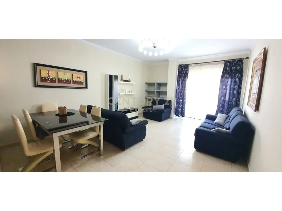 Tirane, jap me qera apartament 2+1+2 , 126 m² 750 € (Komuna e Parisit)