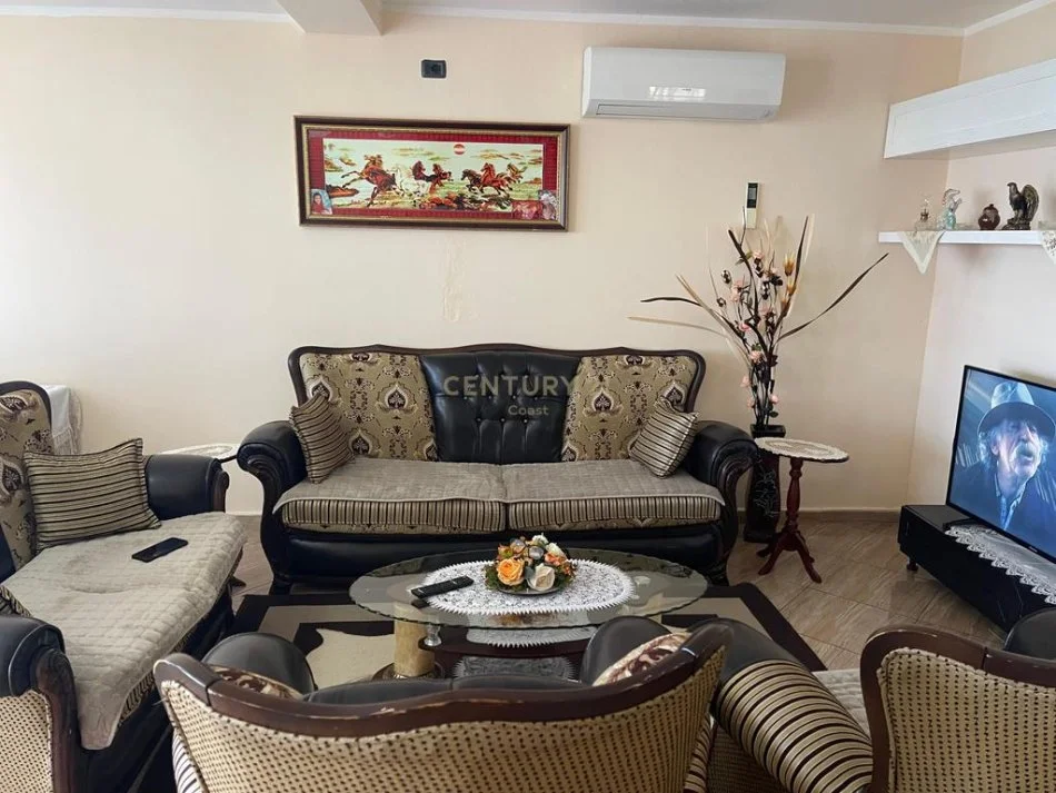 Vlore, shitet shtepi 2+1 , 94 m² 