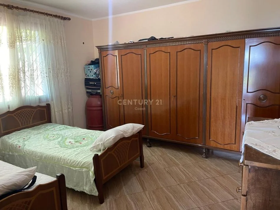 Vlore, shitet shtepi 2+1 , 94 m² 