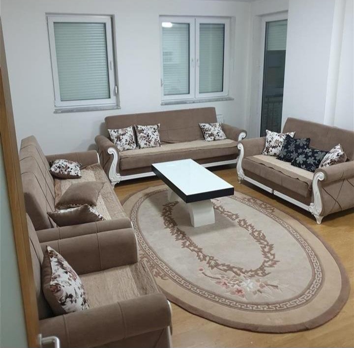 jepet me qera apartament Kati 3, 70 m² 350 €