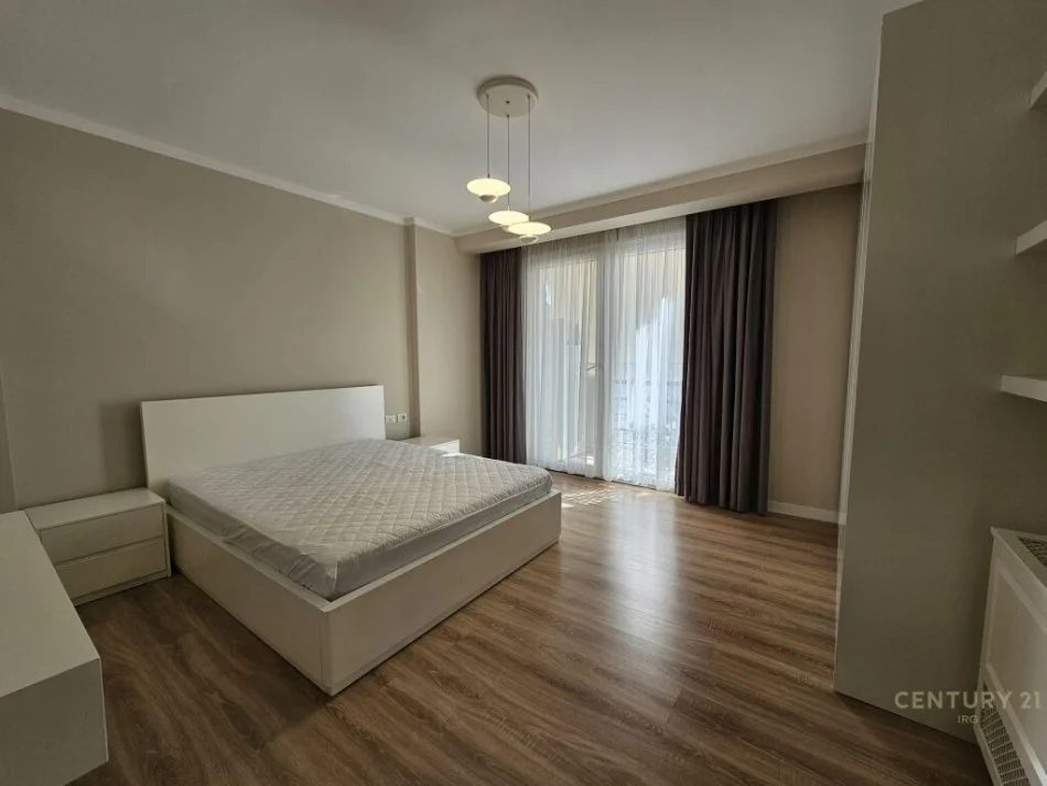 Apartament 2+1+Post parkimi tek Marko Bocari!!
